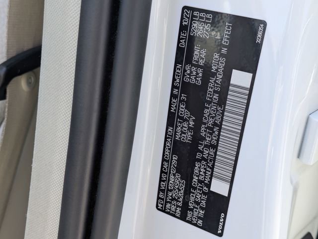 Certified 2023 Volvo XC60 B5 Plus w/ Protection Package Premier FWD image 33