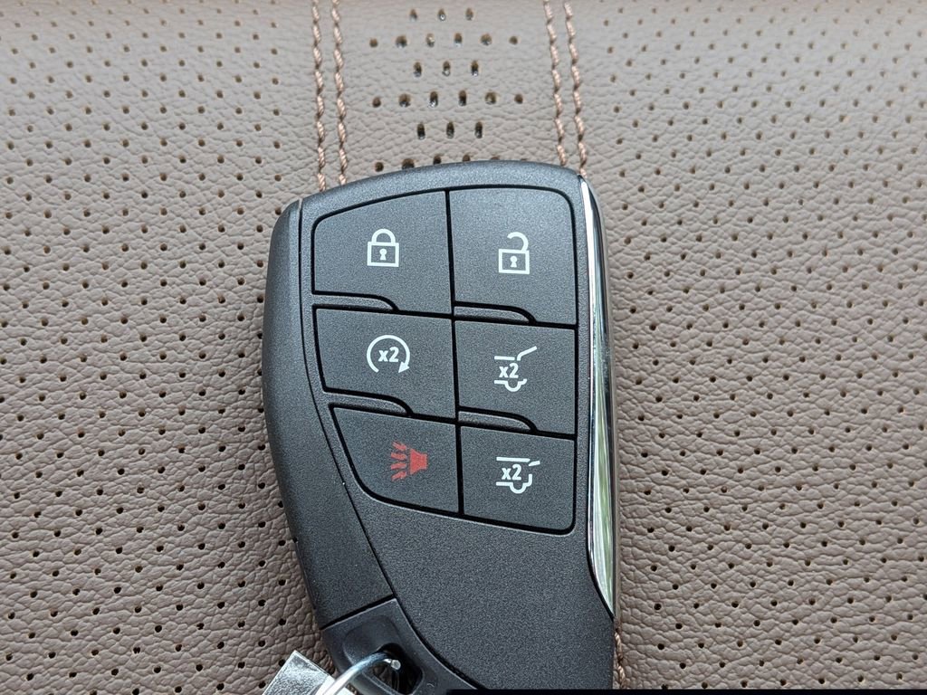 New 2026 Chevrolet Suburban High Country image 33