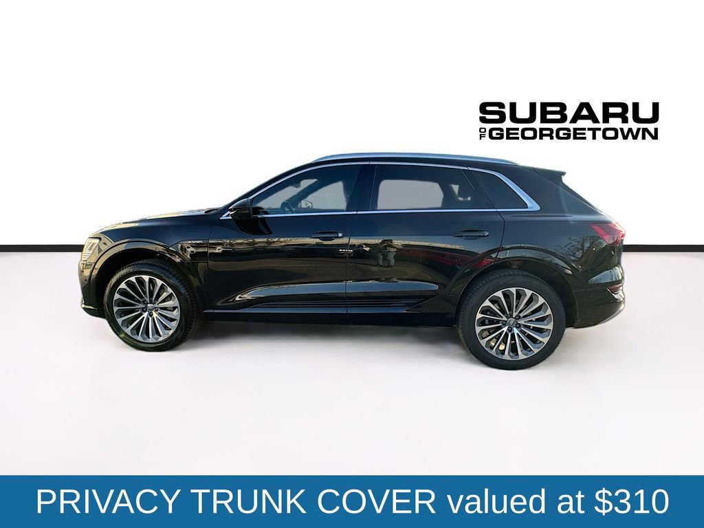 Used 2019 Audi e-tron Prestige w/ Prestige Package image 4