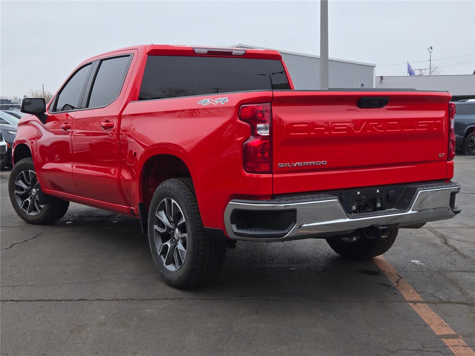 Used 2023 Chevrolet Silverado 1500 LT AWD/4WD image 11