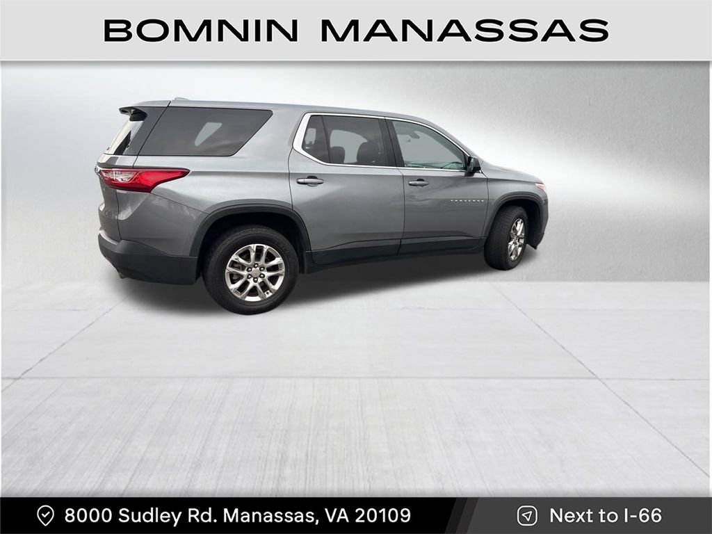 Used 2020 Chevrolet Traverse LS image 2