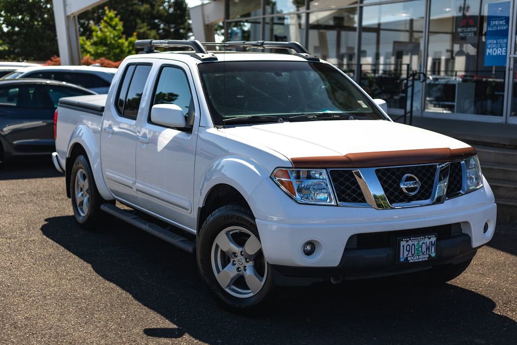 Used 2006 Nissan Frontier LE w/ (X01) Leather Pkg AWD/4WD image 2
