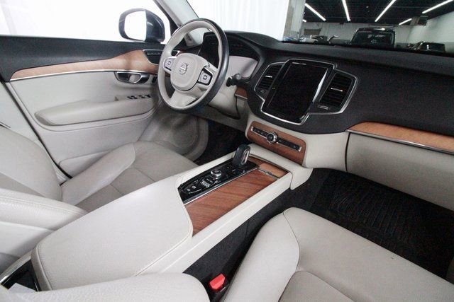 Used 2021 Volvo XC90 T8 Inscription Expression w/ Protection Package Premier image 22