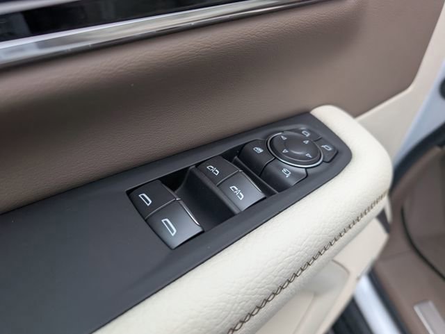 New 2026 GMC Yukon XL Denali w/ Denali Reserve Package image 14