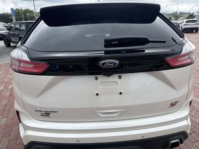 Used 2019 Ford Edge ST w/ Cold Weather Package AWD/4WD image 9