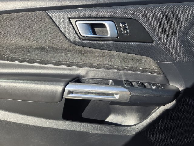 Used 2024 Ford Mustang Convertible RWD image 22