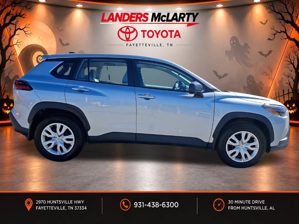 Used 2026 Toyota Corolla Cross L FWD image 2