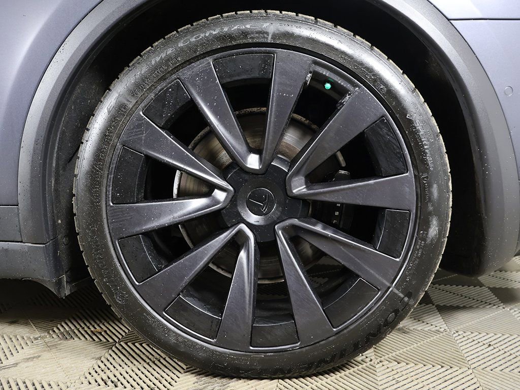 Used 2023 Tesla Model X Plaid image 18