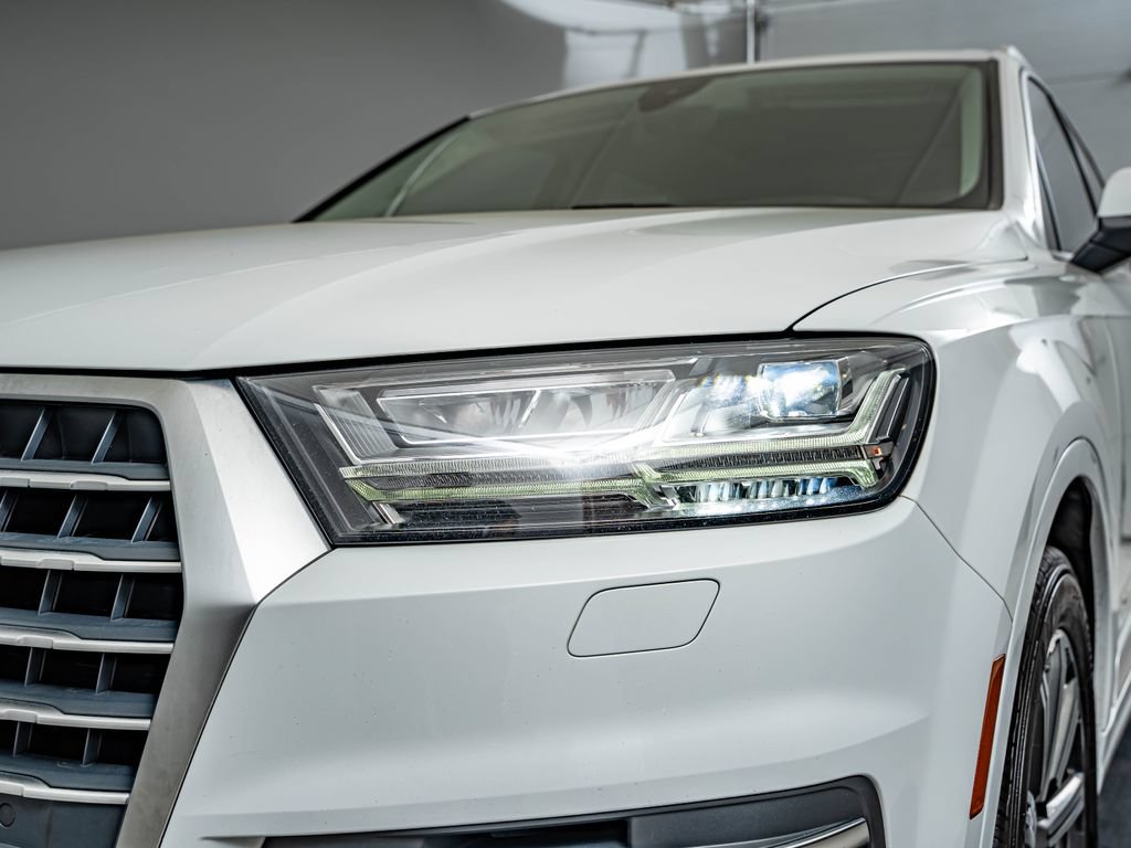 Used 2017 Audi Q7 3.0T Prestige AWD/4WD image 13