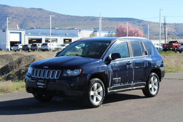 Used 2016 Jeep Compass Latitude image 8