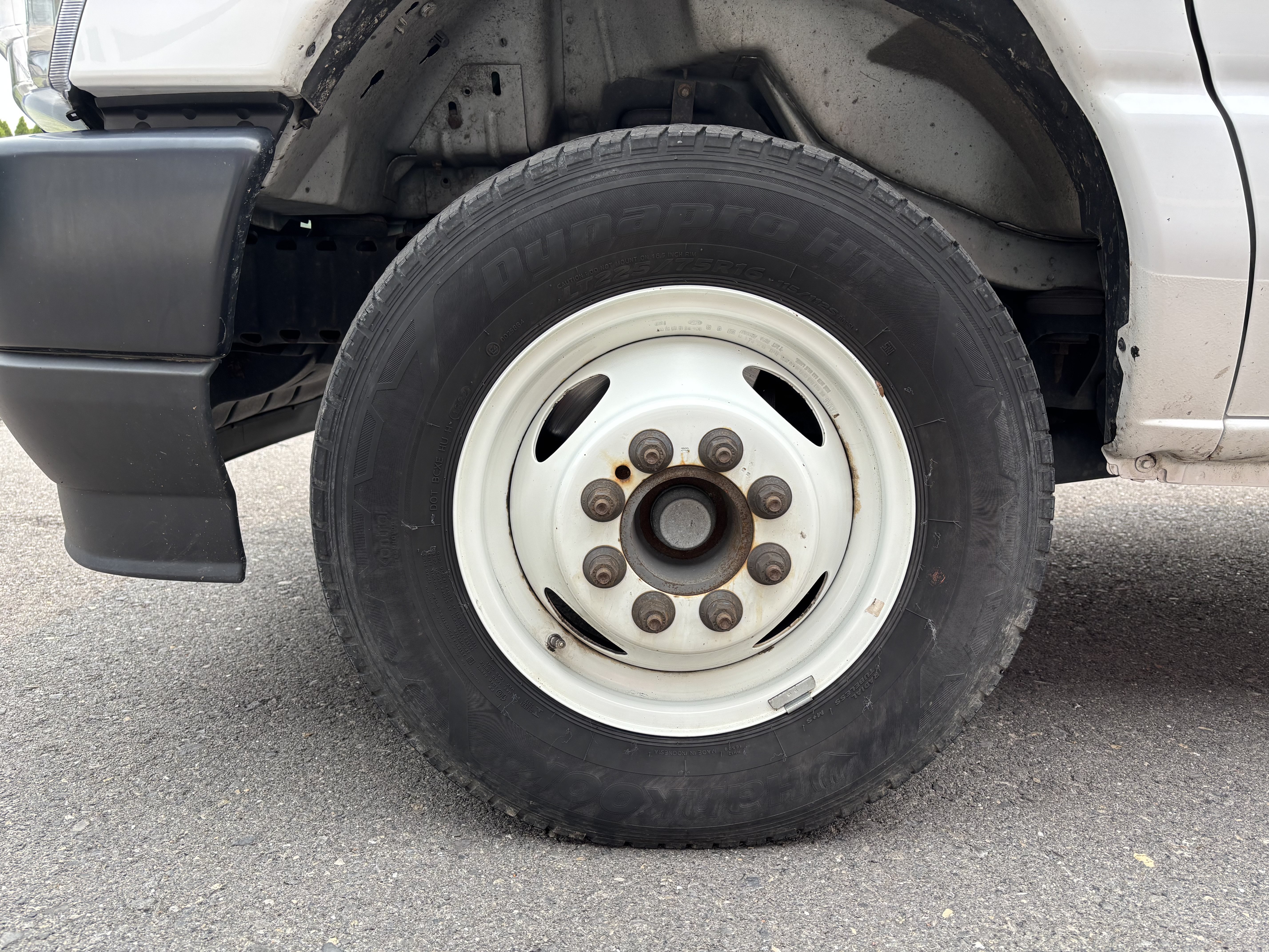 Used 2024 Ford E-350 and Econoline 350 Super Duty RWD image 10