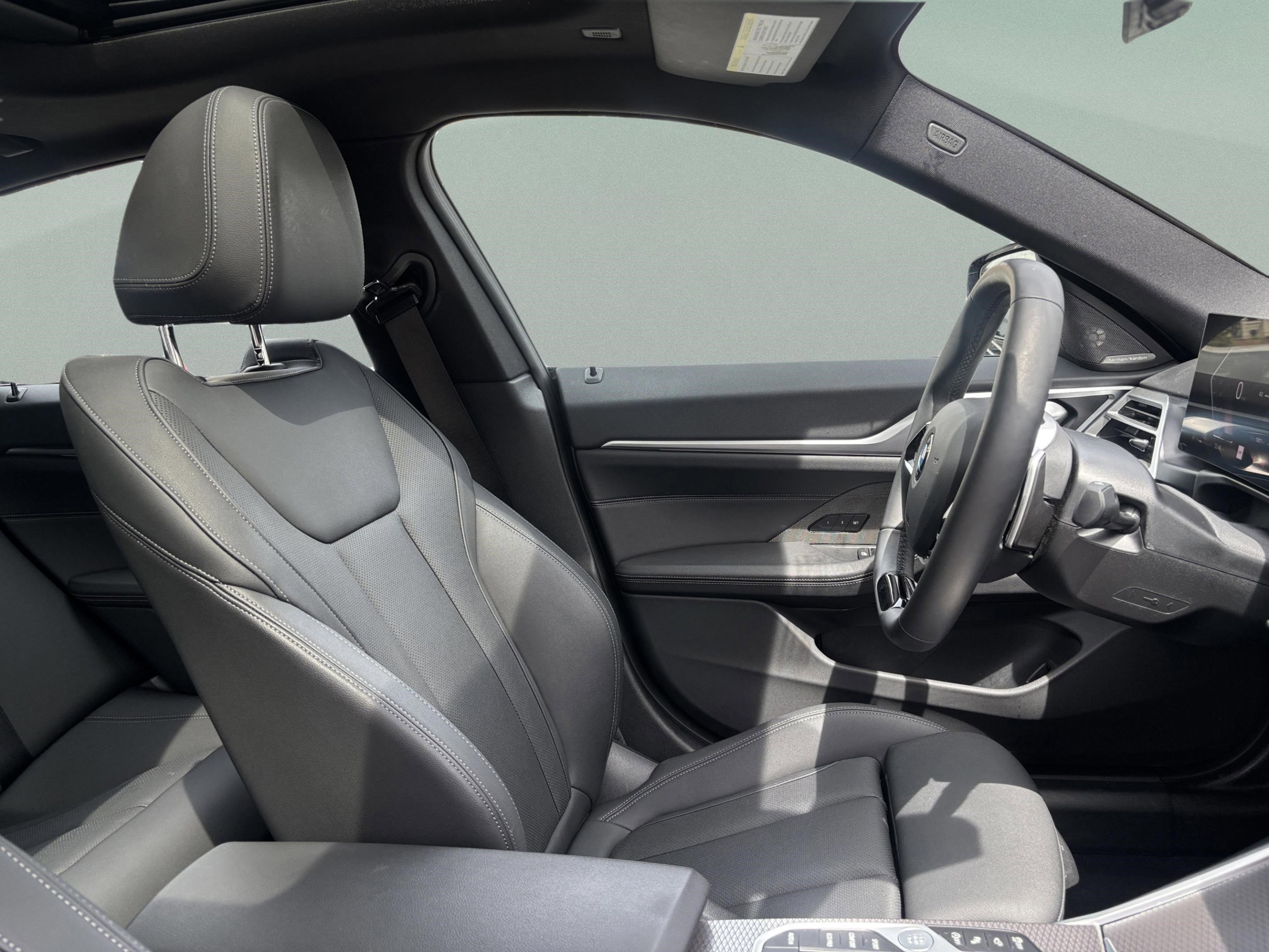 Used 2025 BMW 430i w/ Premium Package image 24