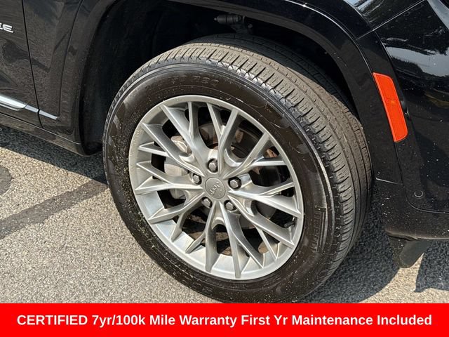 Used 2023 Jeep Grand Cherokee Summit w/ Adv Protech Group IV AWD/4WD image 8