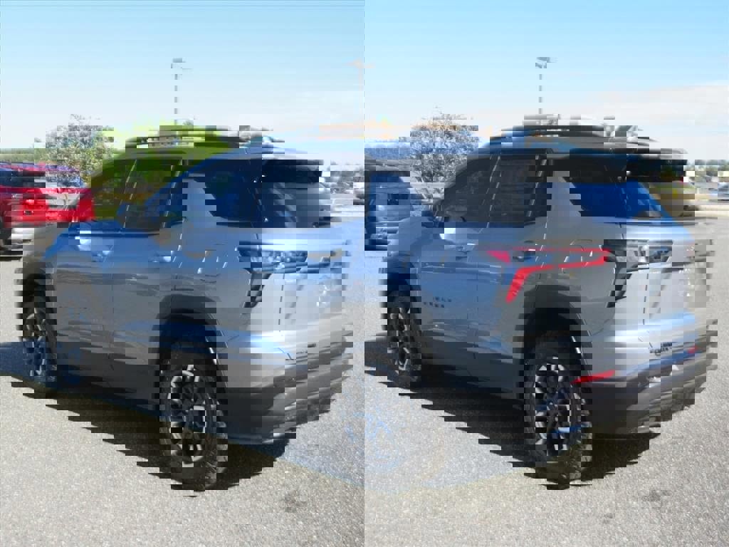 New 2026 Chevrolet Equinox ACTIV w/ Convenience Package III image 4