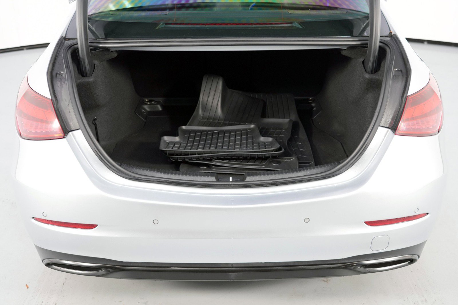 Used 2022 Mercedes-Benz C 300 4MATIC Sedan w/ Exclusive Trim Package image 9