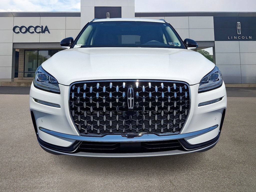 Used 2023 Lincoln Corsair Reserve w/ Equipment Group 201A AWD/4WD image 2