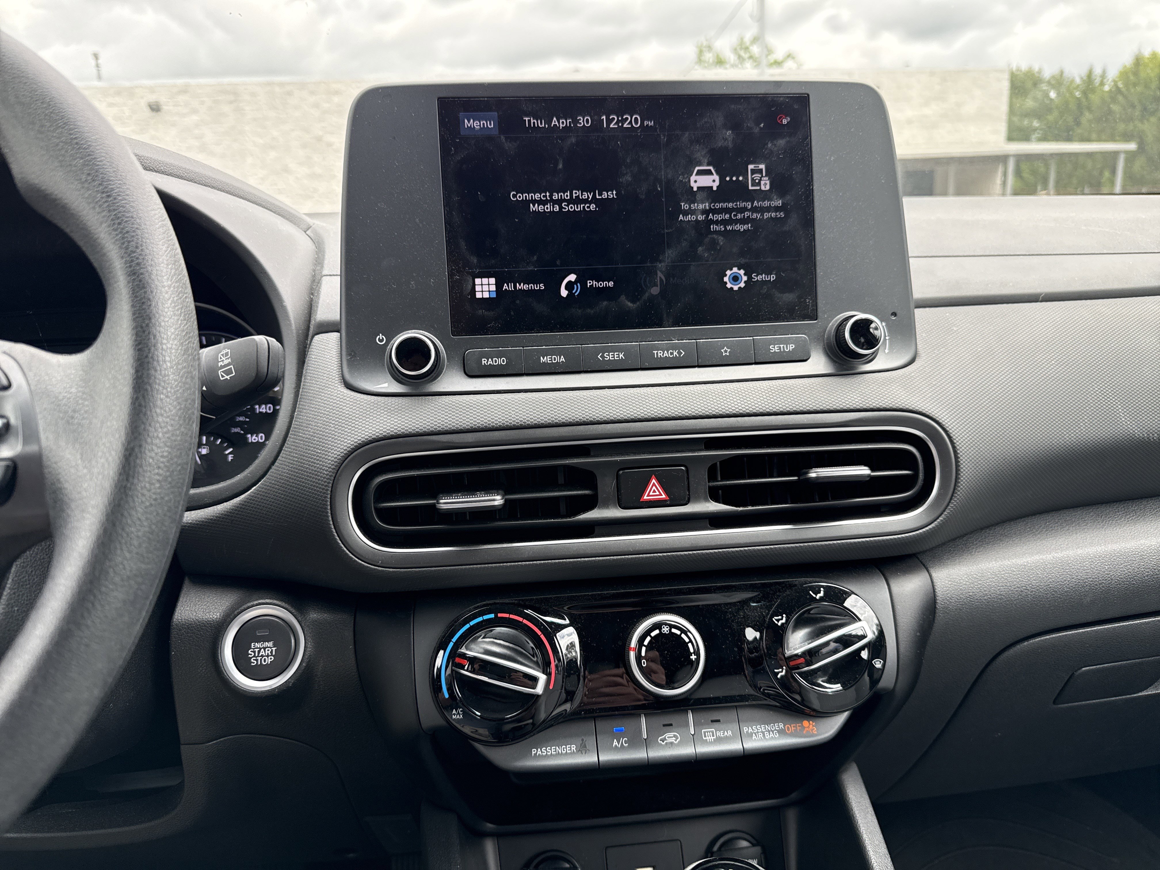 Certified 2023 Hyundai Kona SEL AWD/4WD image 12
