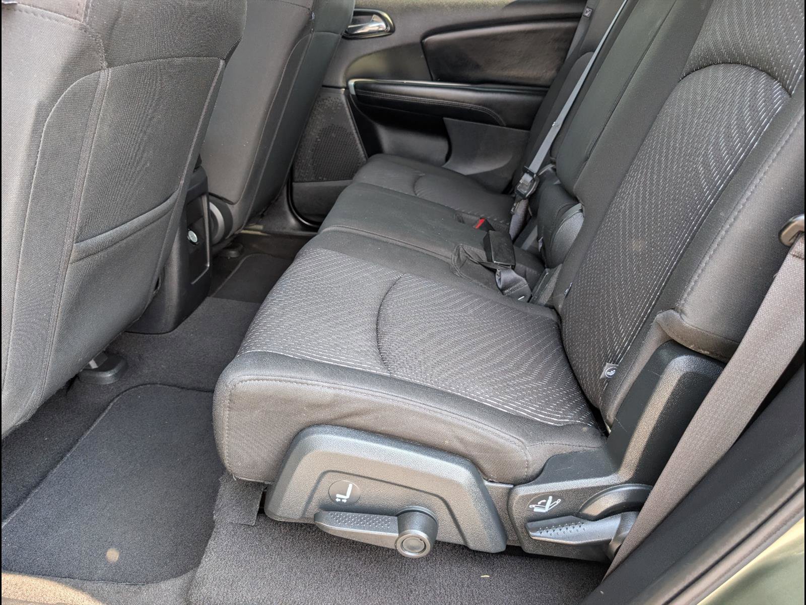 Used 2016 Dodge Journey Crossroad FWD image 12