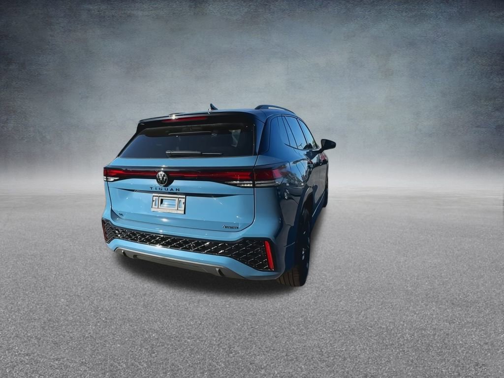 New 2025 Volkswagen Tiguan SE R-Line image 20