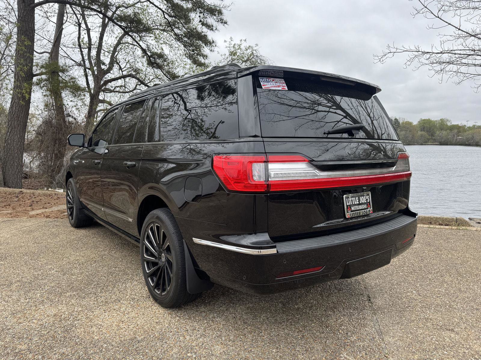 Used 2019 Lincoln Navigator L Black Label w/ Cargo Package image 8