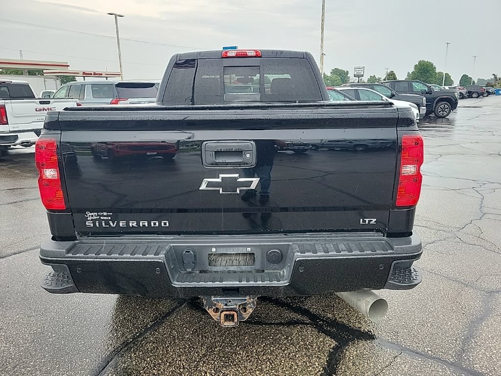 Used 2019 Chevrolet Silverado 2500 LTZ w/ Duramax Plus Package AWD/4WD image 6
