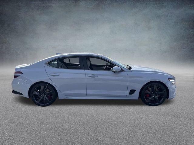 Used 2022 Genesis G70 3.3T image 5