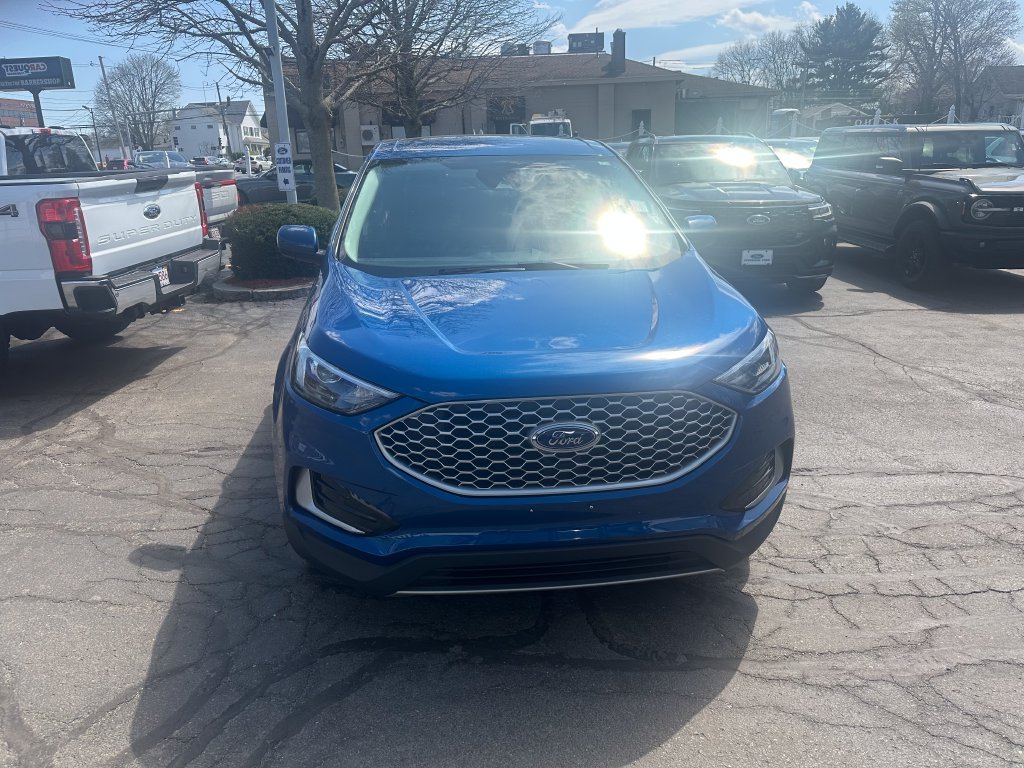 Used 2024 Ford Edge SEL AWD/4WD image 2
