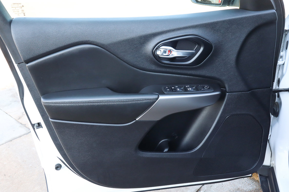 Used 2022 Jeep Cherokee Latitude Lux image 14