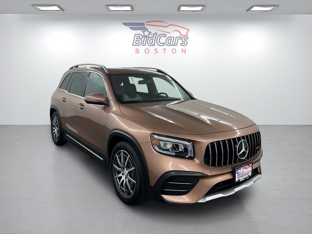 Used 2022 Mercedes-Benz GLB 35 AMG 4MATIC image 3