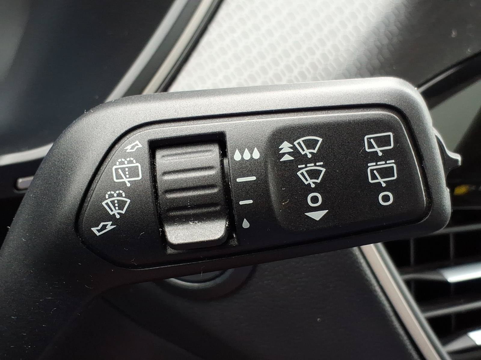 Certified 2021 Ford Escape SEL w/ SEL Stealth AWD Package image 28