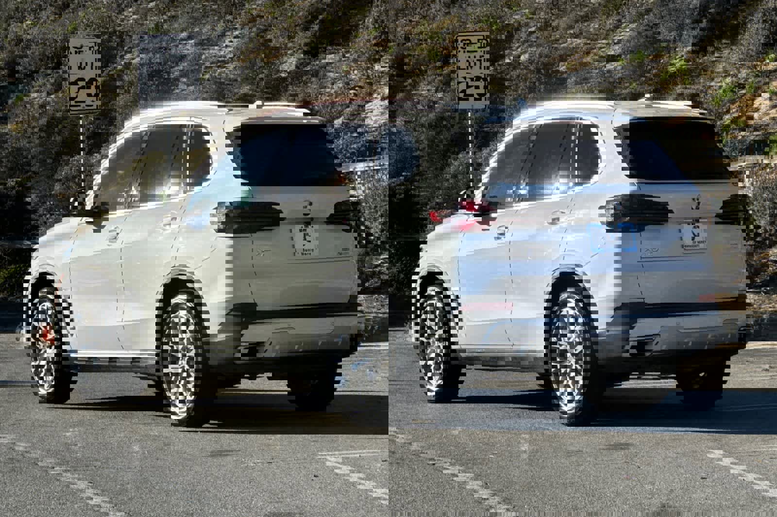 Used 2025 BMW X5 xDrive40i image 7