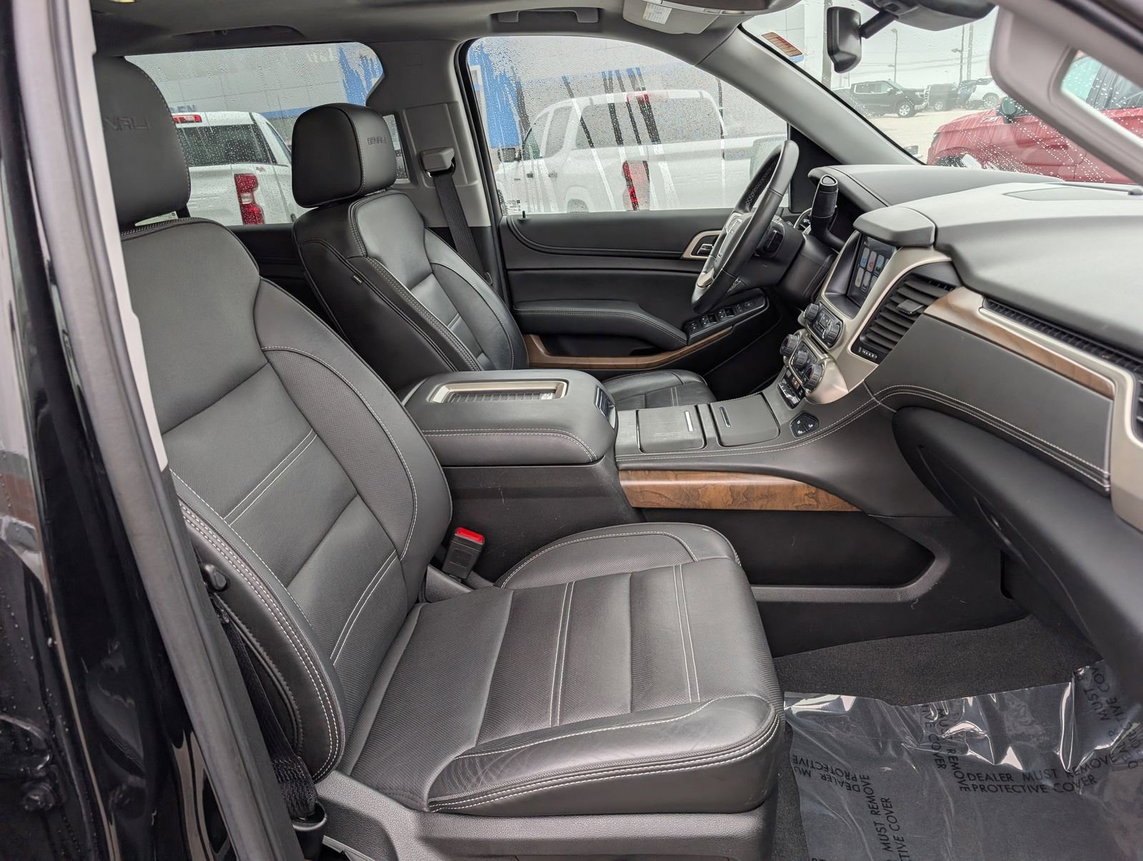 Used 2020 GMC Yukon XL Denali image 12