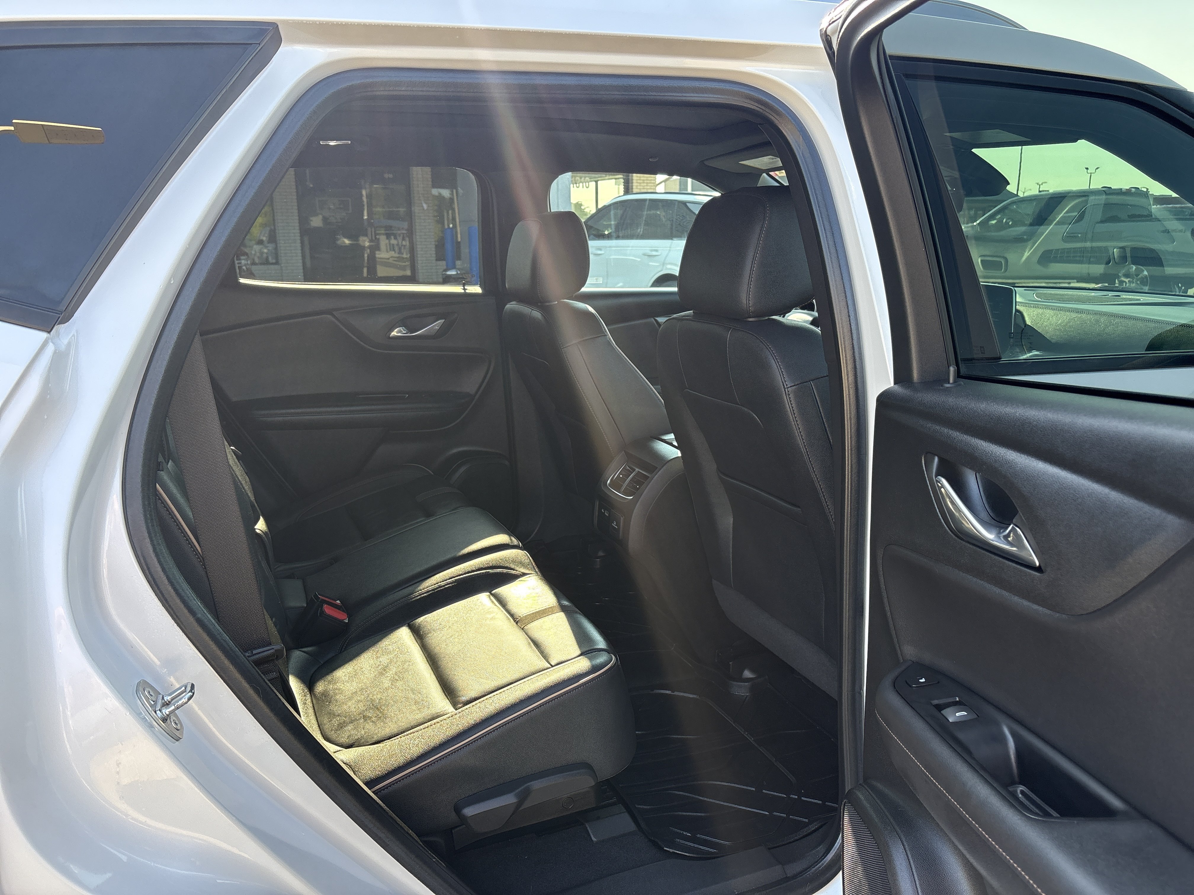 Used 2023 Chevrolet Blazer Premier w/ Driver Confidence II Package FWD image 8