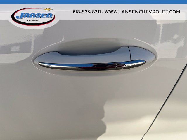 Used 2024 Buick Enclave Essence w/ Experience Buick Package FWD image 11