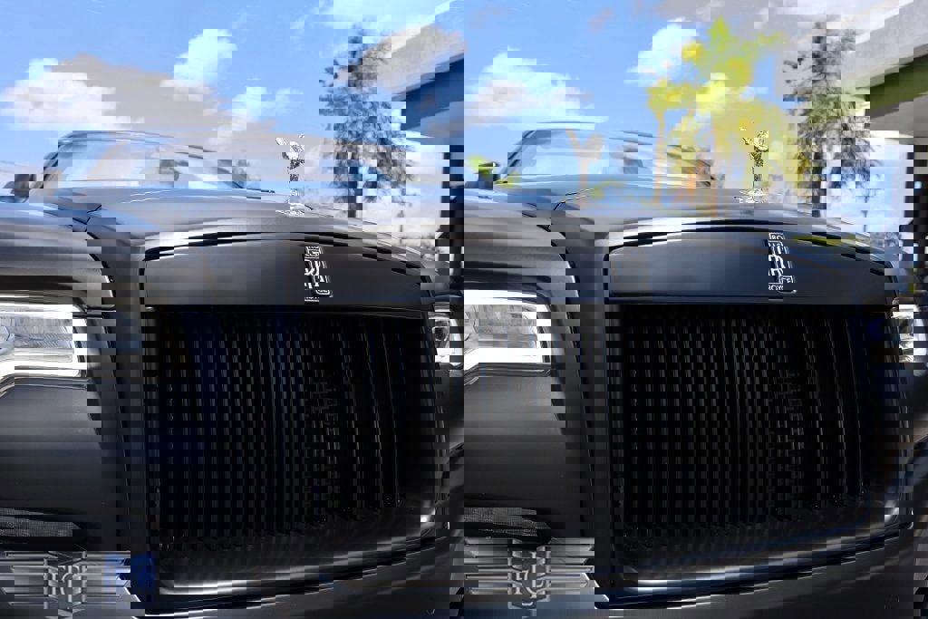 Used 2021 Rolls-Royce Dawn image 17