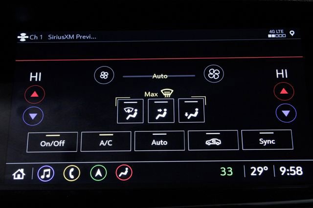 Used 2022 Buick Envision Avenir w/ Technology Package II image 35