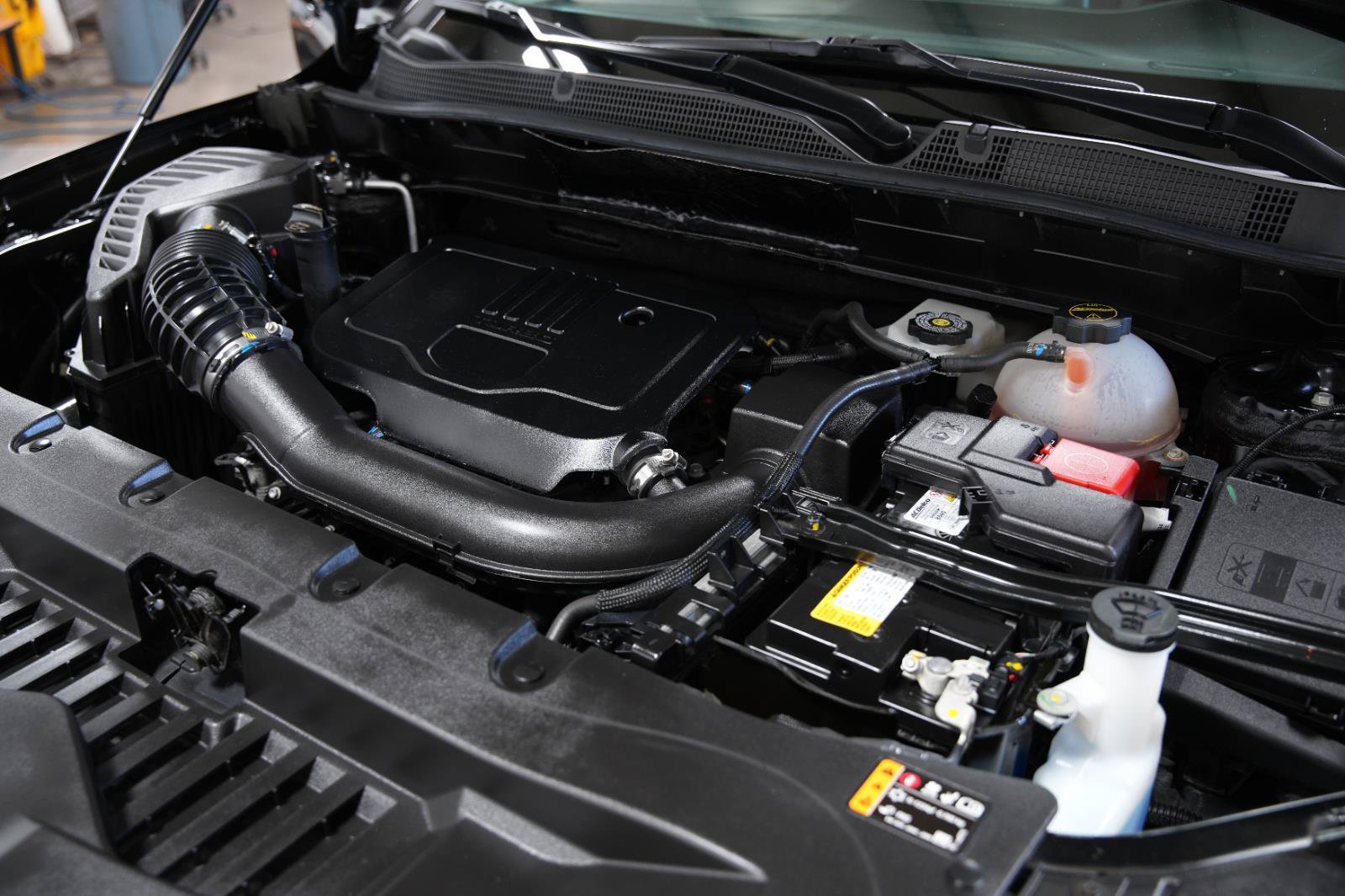 Used 2025 Chevrolet Blazer LT AWD/4WD image 13