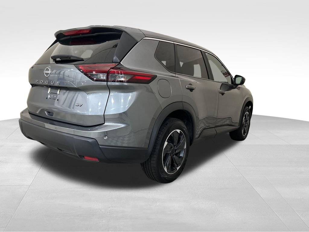 Used 2024 Nissan Rogue SV FWD image 5