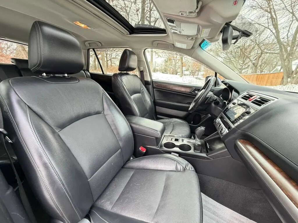 Used 2015 Subaru Outback 2.5i Limited image 9