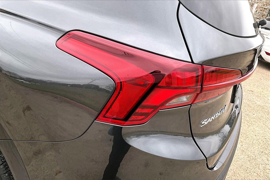 Used 2023 Hyundai Santa Fe SE image 32