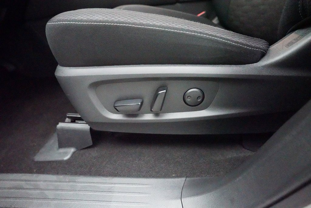 Certified 2024 Nissan Pathfinder SV image 28