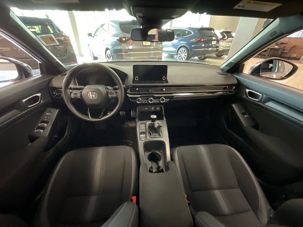 Used 2023 Honda Civic Sport image 9