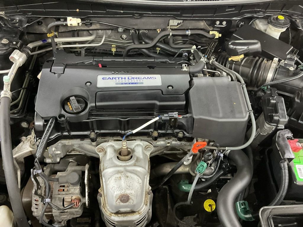 Used 2015 Honda Accord LX image 32