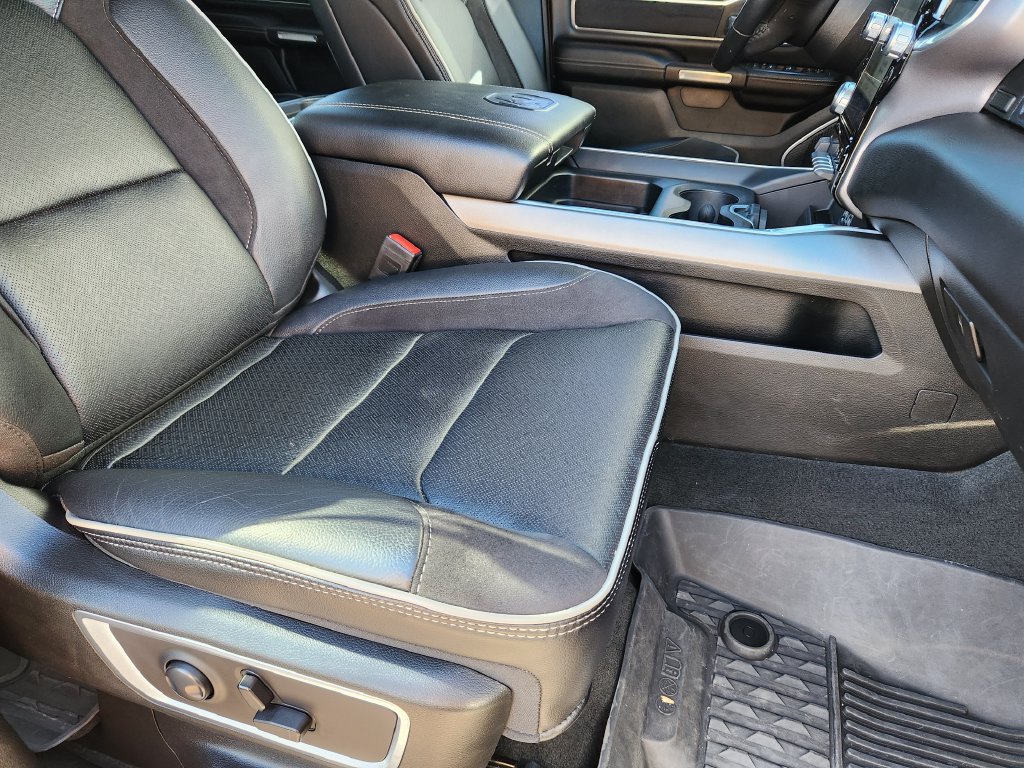 Used 2023 RAM 1500 Laramie AWD/4WD image 14