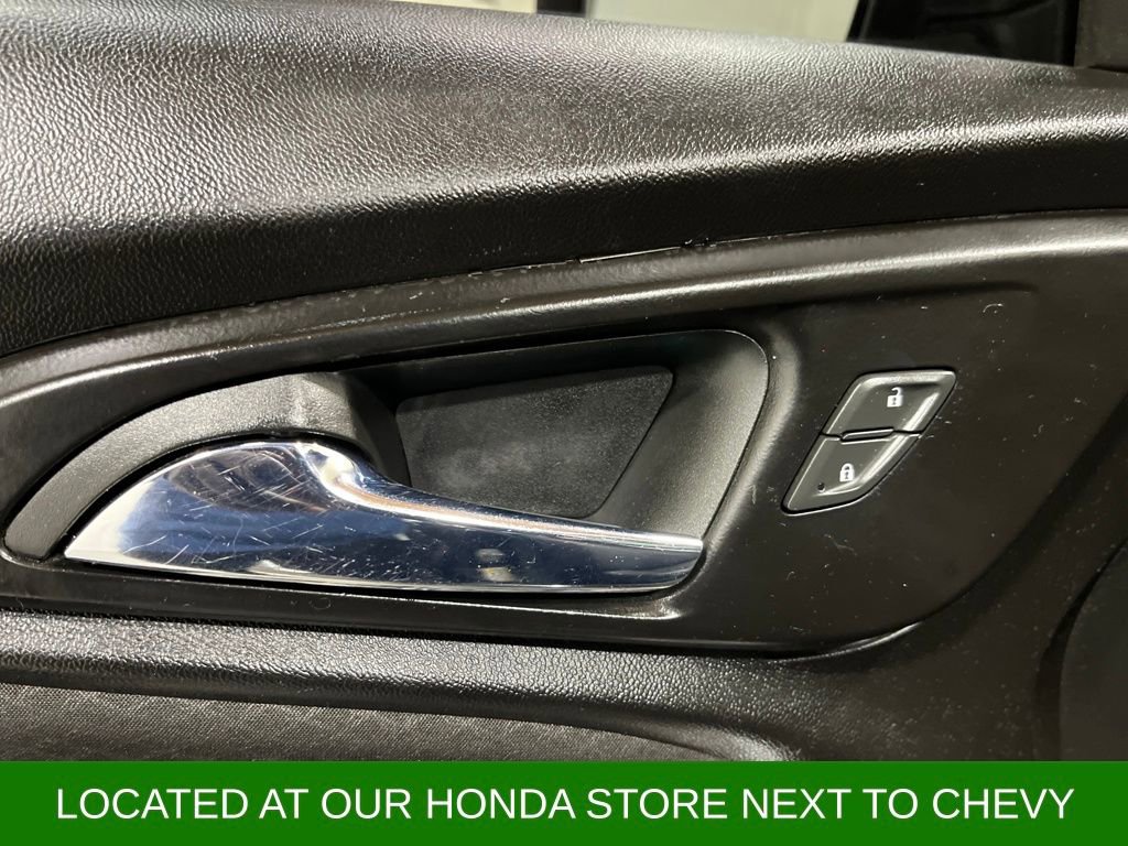 Used 2020 Chevrolet Malibu LT image 11