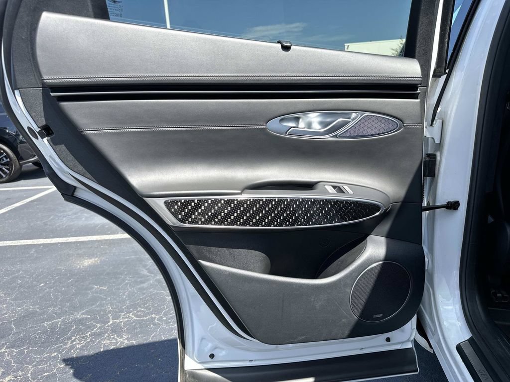Used 2022 Genesis GV70 3.5T Sport w/ Sport Prestige Package AWD/4WD image 16