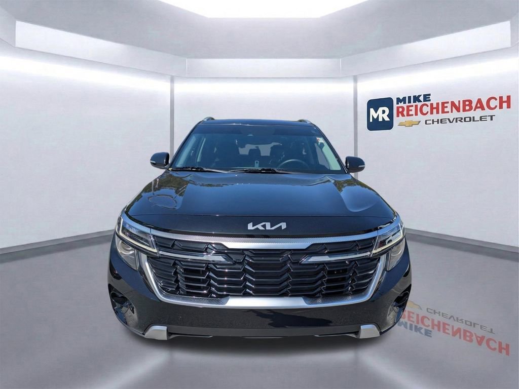 Used 2025 Kia Seltos EX w/ EX Sunroof Package AWD/4WD image 9