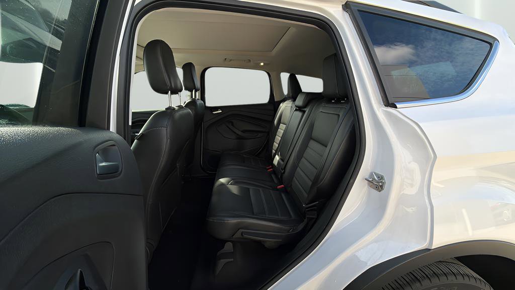 Used 2018 Ford Escape SEL w/ Ford Safe & Smart Package image 32