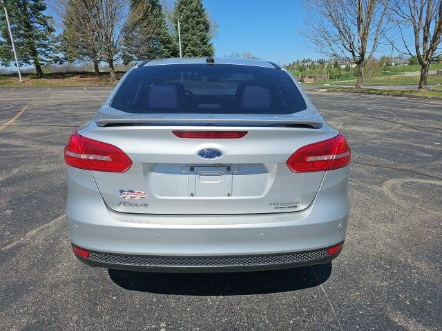 Used 2015 Ford Focus Titanium FWD image 5