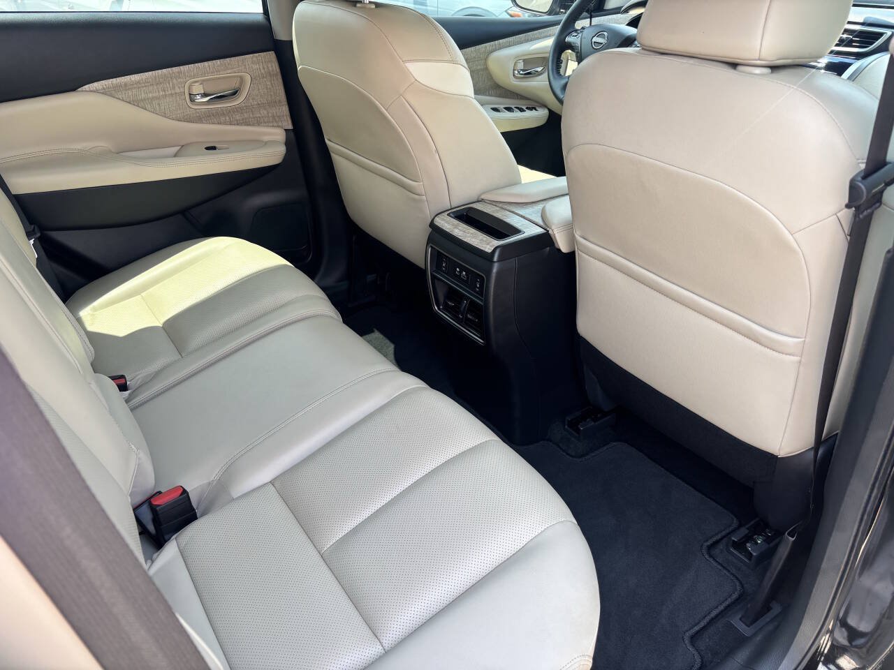 Used 2024 Nissan Murano SL FWD image 13